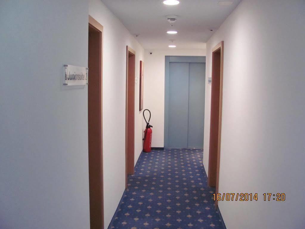 Hotel Metzgern Sarnen Ngoại thất bức ảnh